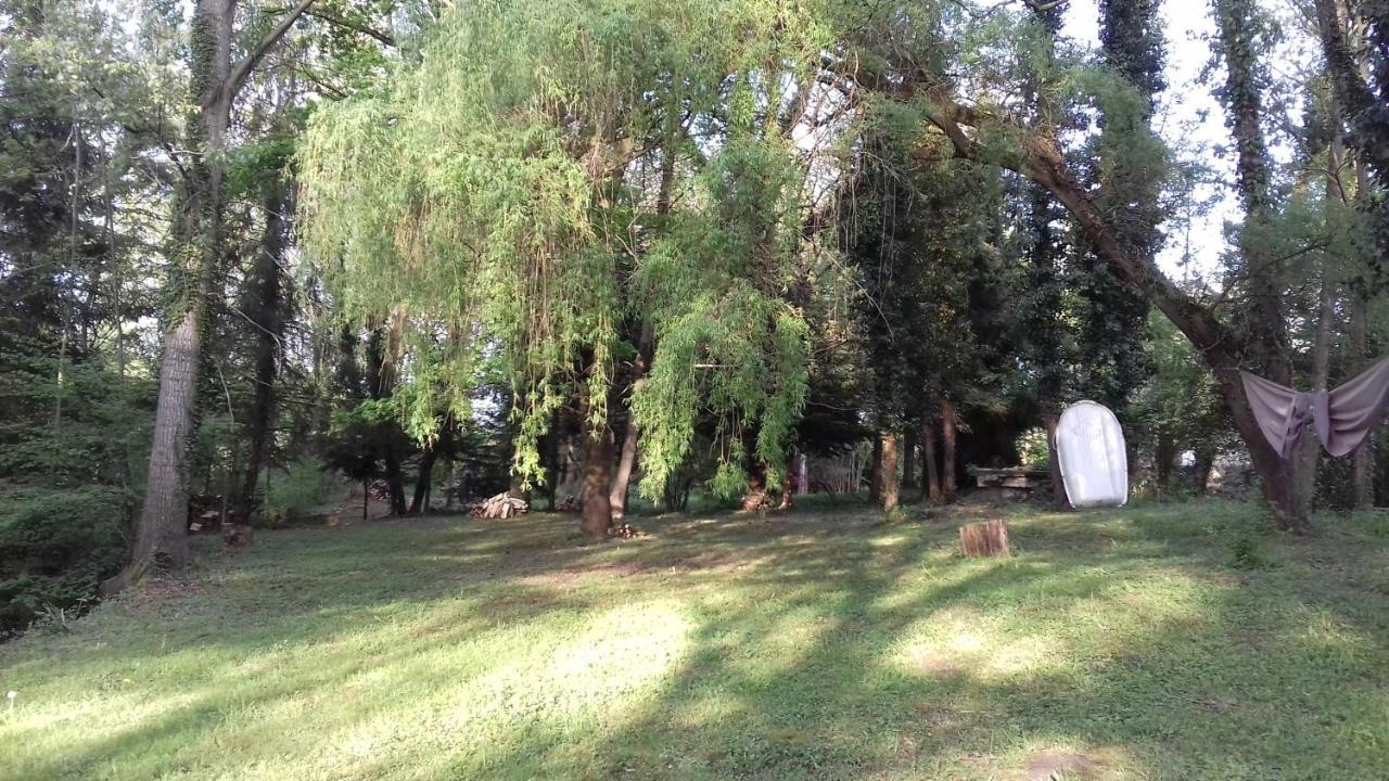Domaine Pastel Panzió Besson Kültér fotó